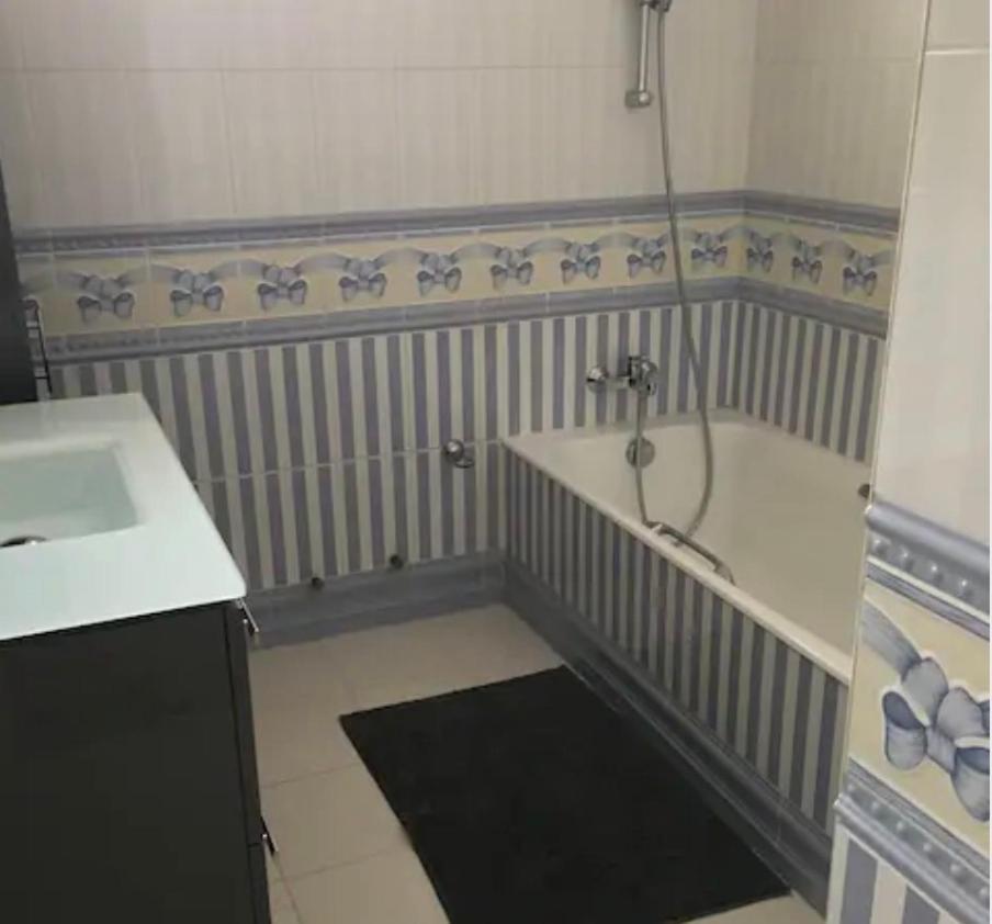 Le Cezanne, 200M Plage, Grand Balcon ,Wifi, Cassis Exterior photo